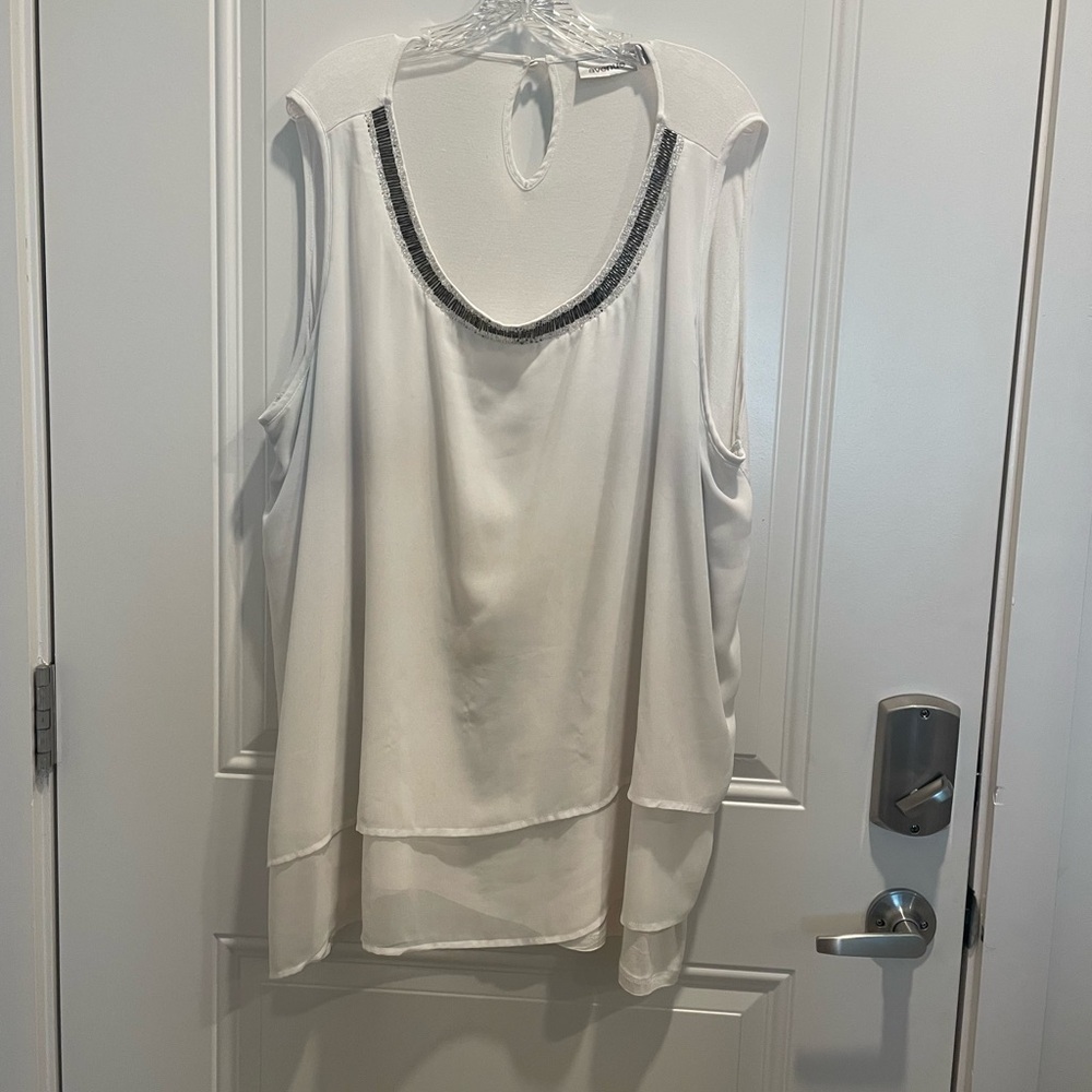 Avenue White Sleeveless Tank Top